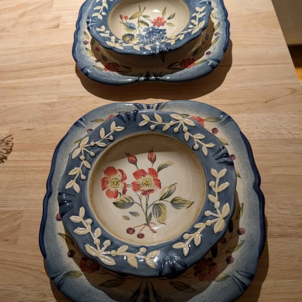 Blue and Cream Floral Dinnerware Set